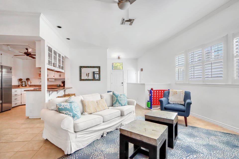 Alternate view of the living room