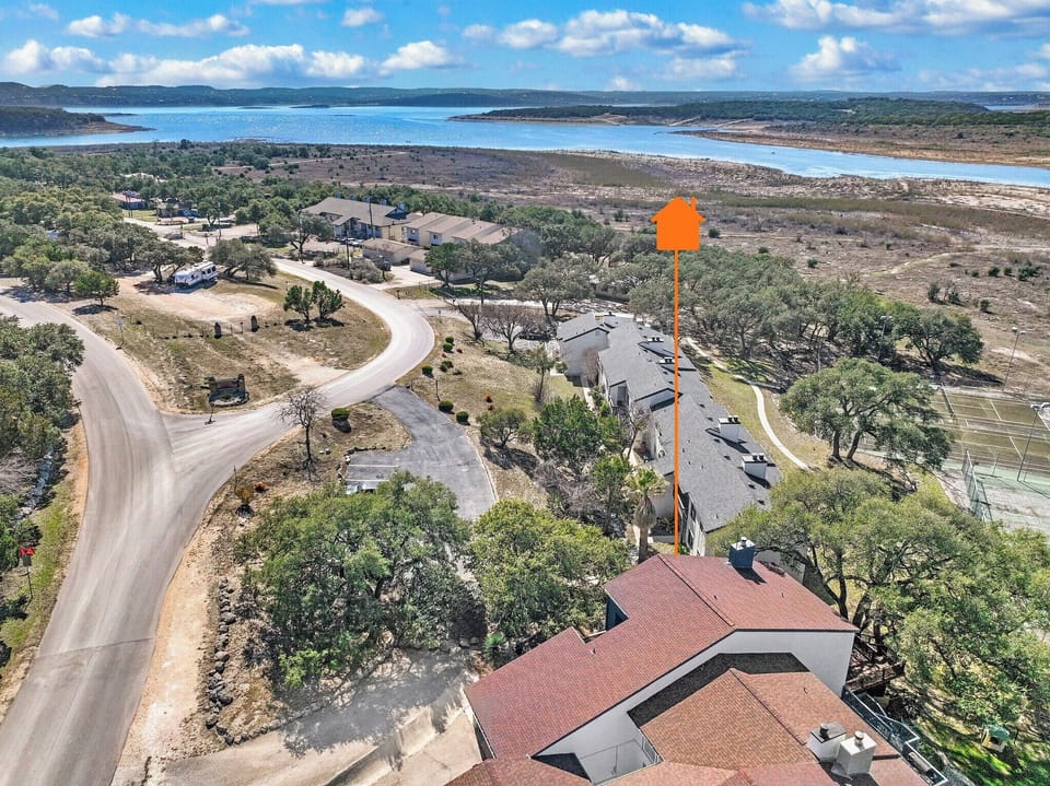 The property in proximity to the lake