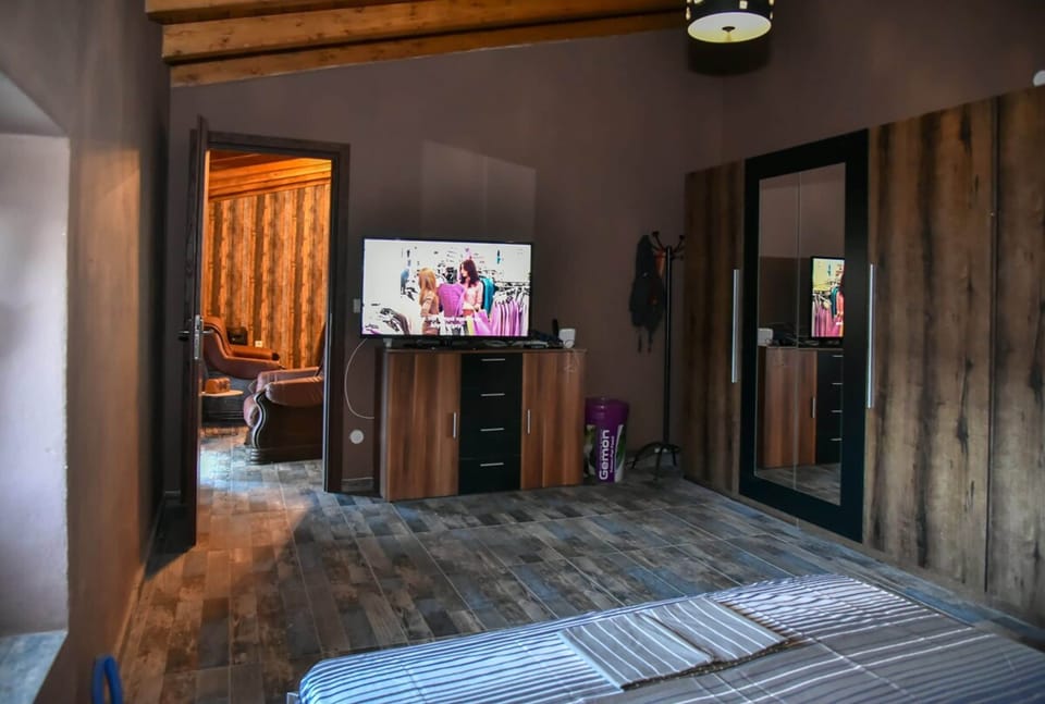 House, Smoking | 4 bedrooms