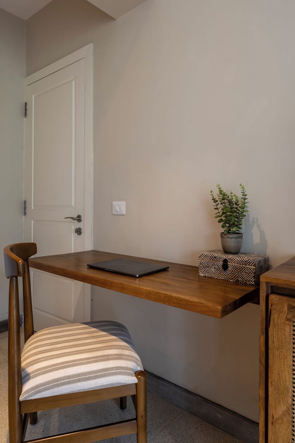Apartment, 3 Bedrooms, Balcony | Interior
