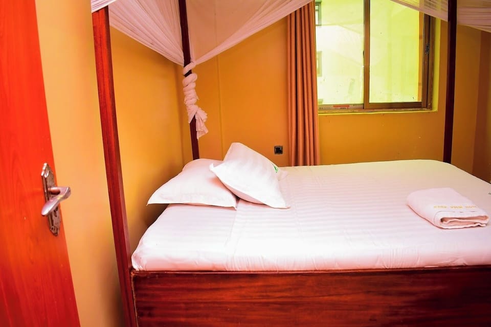 Deluxe Double Room | Individually decorated, individually furnished, free WiFi, bed sheets