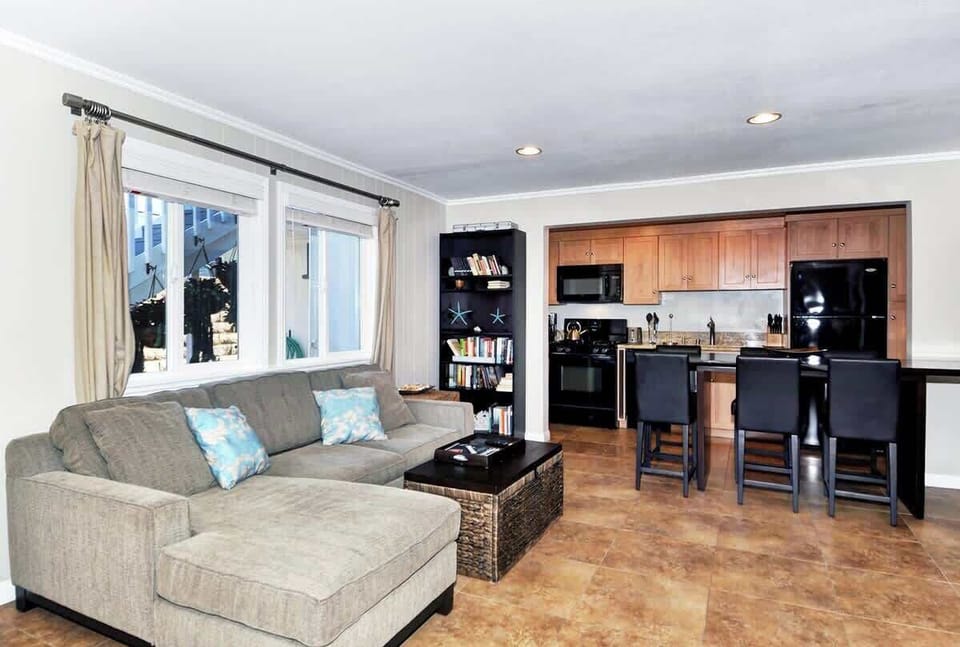 Living Area & Kitchen
