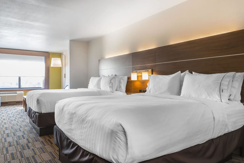 In-room safe, desk, iron/ironing board, rollaway beds
