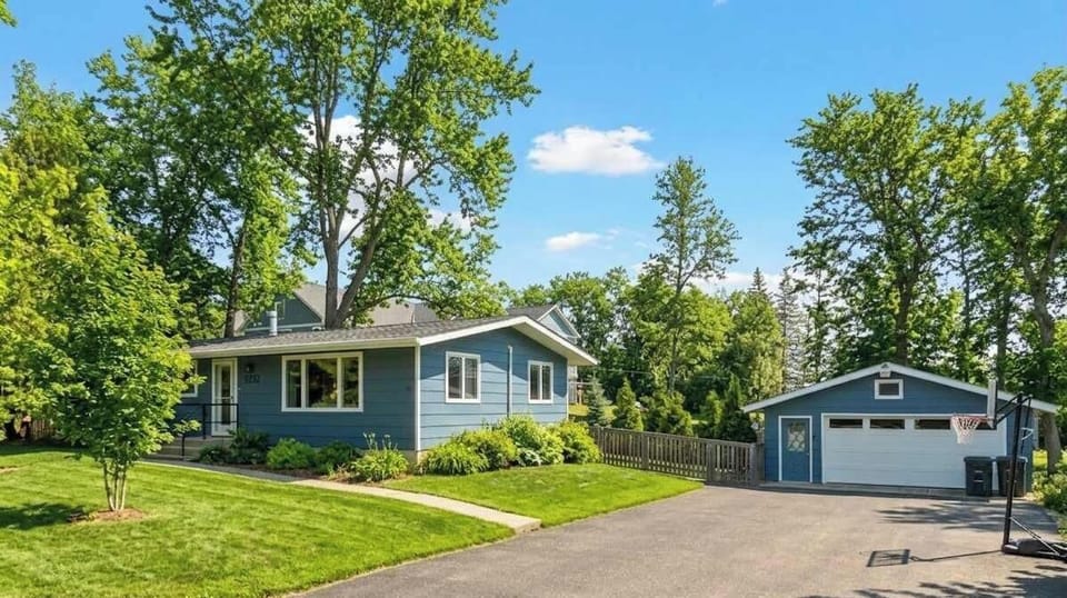 Nestled on a quiet lot with a lush lawn and basketball hoop, this home offers free parking in premises, plenty of outdoor space for kids and pets to play. Enjoy the tranquility of the Town of Geneva with easy city access.