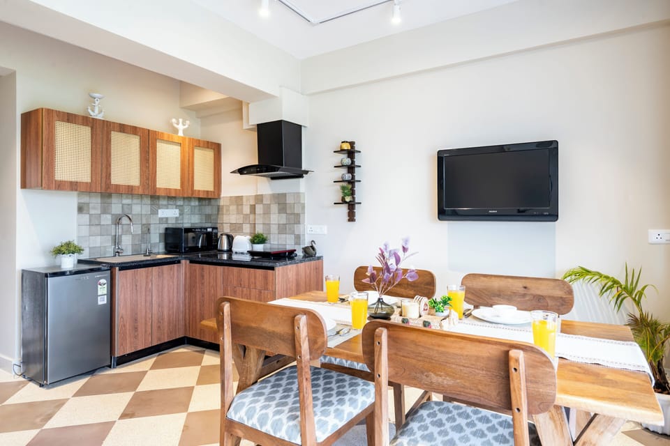 Apartment, 2 Bedrooms, Kitchen | Dining