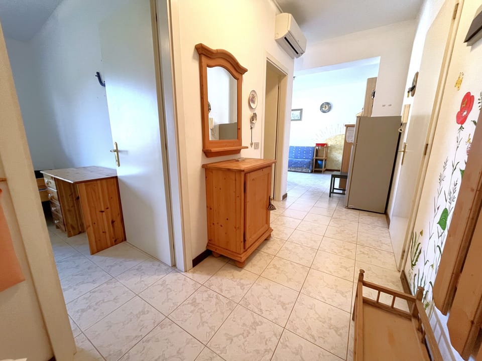 Apartment, 2 Bedrooms, Terrace, City View | Interior