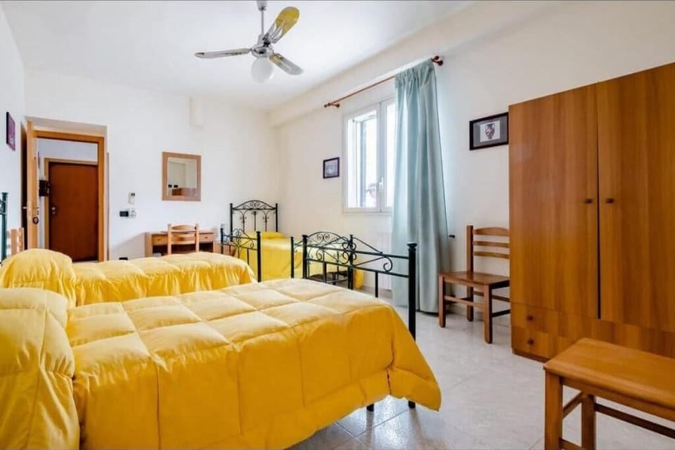 Economy Twin Room, Balcony, Garden View | Desk, free WiFi
