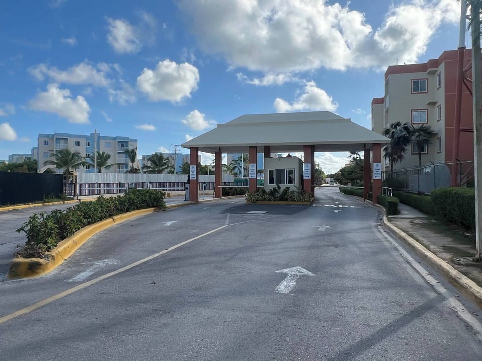 Apartment, 2 Bedrooms, Accessible, Patio | Property grounds