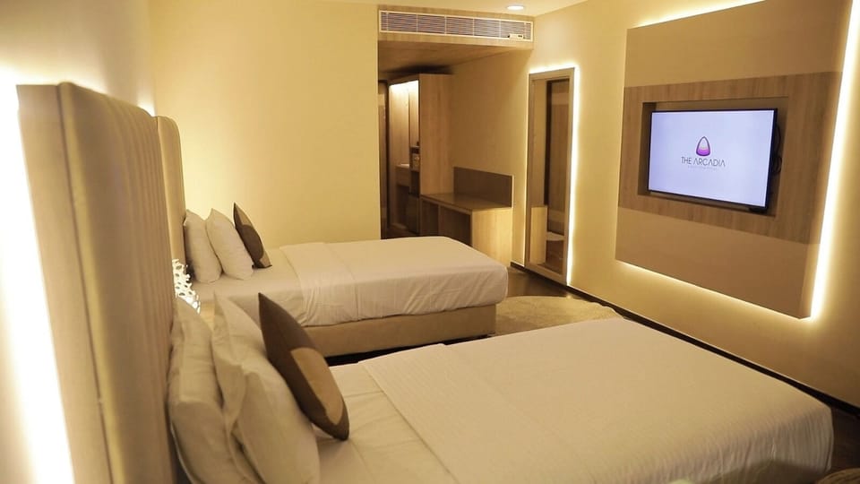 Executive Double Room, 1 Bedroom | 1 bedroom, minibar, in-room safe, desk