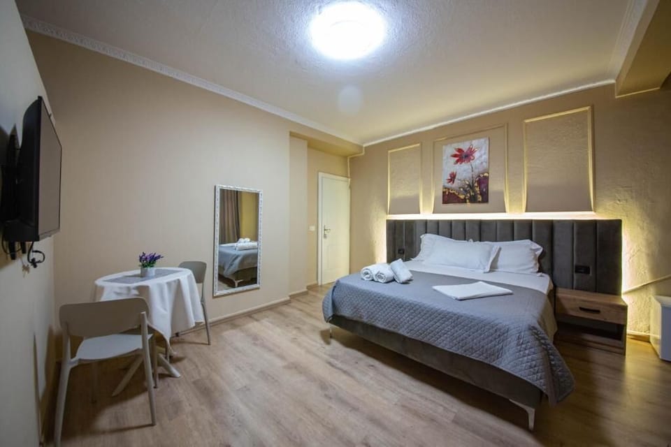 Double Room, Balcony | Blackout drapes, free WiFi, bed sheets