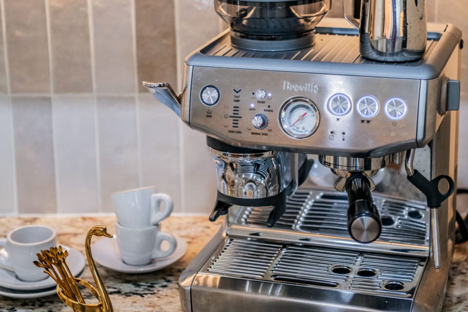 Craft café-style drinks at home with the Breville  Barista Express Impress espresso machine,  French Press or keep it simple with a traditional coffee maker—perfect for every kind of morning ritual.