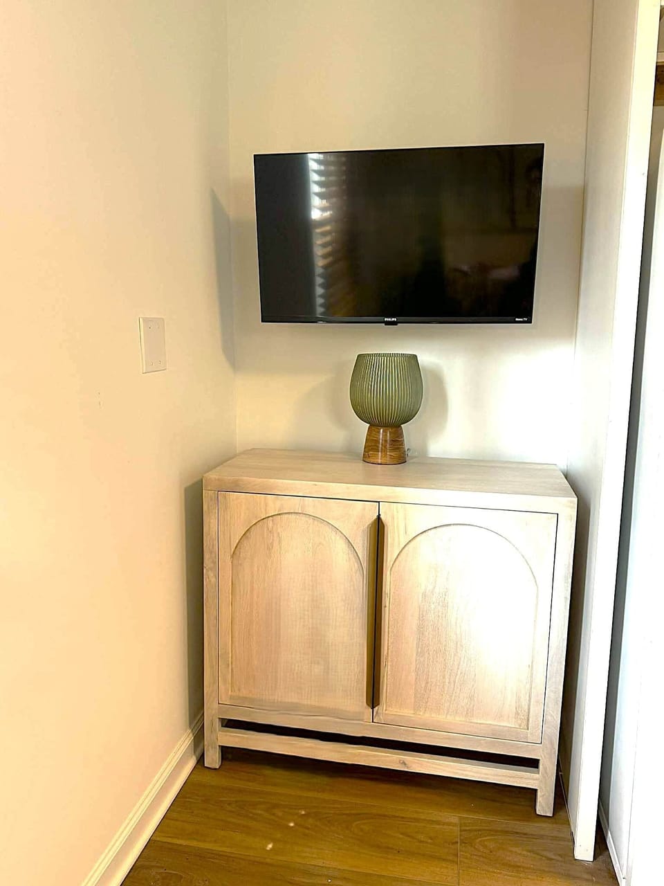 SUITE - LIVING ROOM