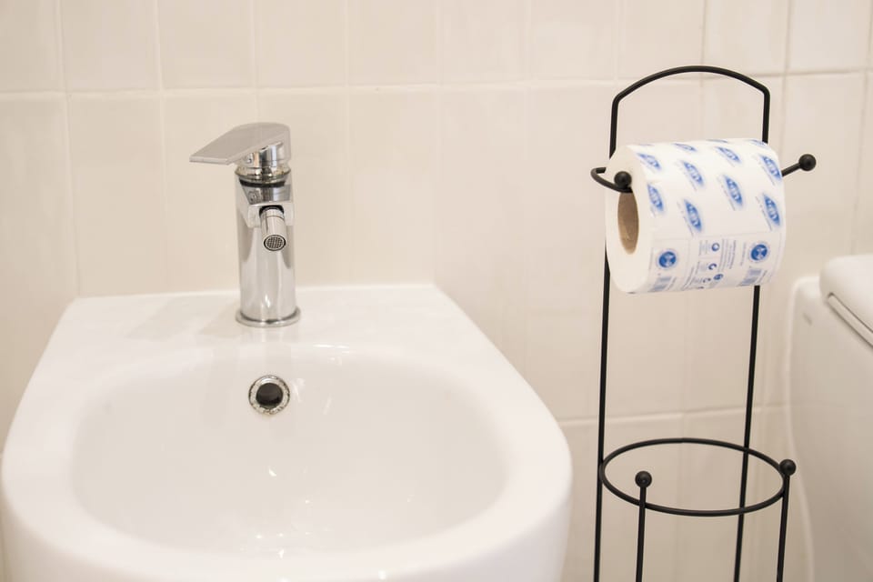 Luxury Double Room, Partial Sea View | Bathroom