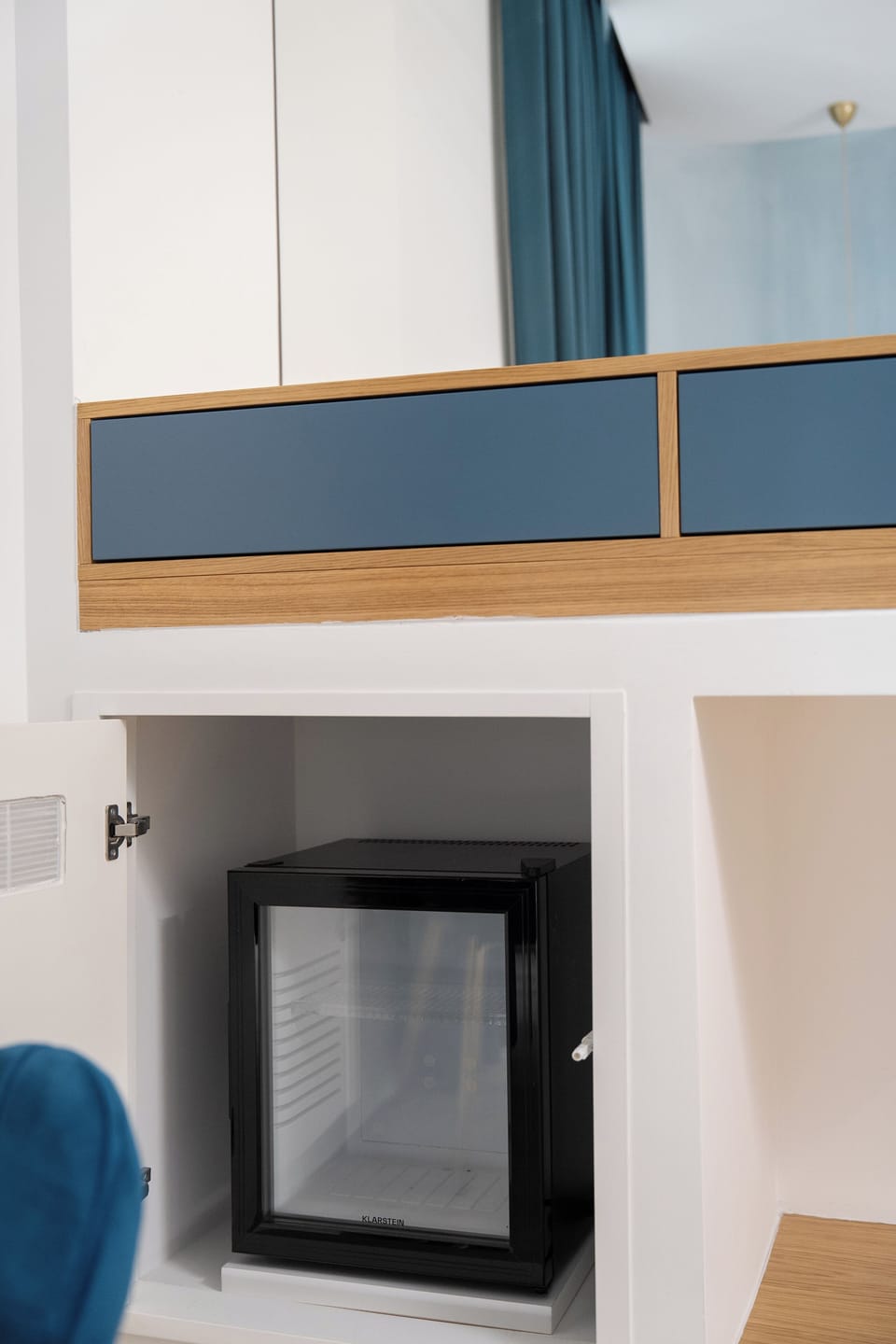 Luxury Quadruple Room | Mini-refrigerator