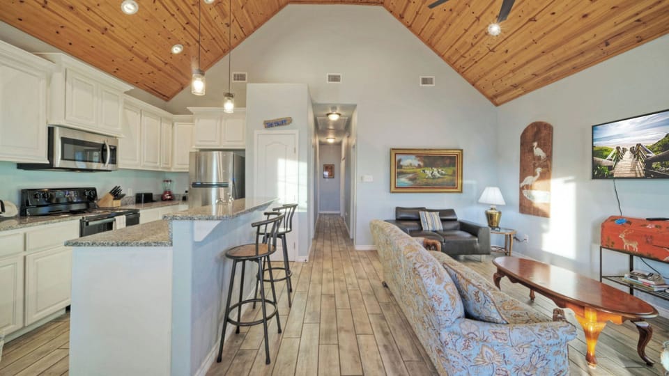 House (Multiple Bedrooms) | Interior