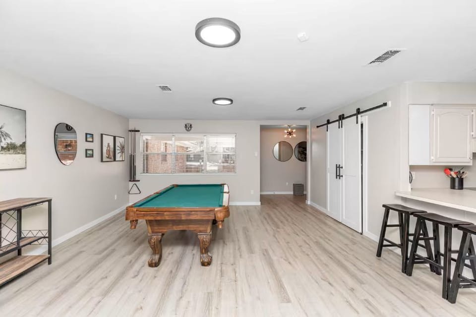 Game room