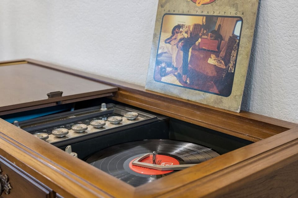 Living Room | Vintage Record Player | Vinyl Record