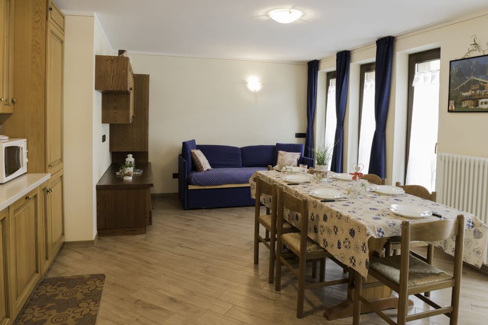 Apartment, 1 Bedroom | 1 bedroom, down comforters, desk, cribs/infant beds