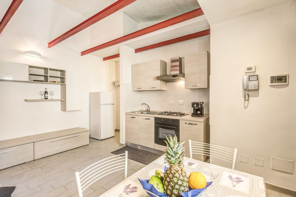 Classic House, Kitchen | In-room safe, desk, free WiFi