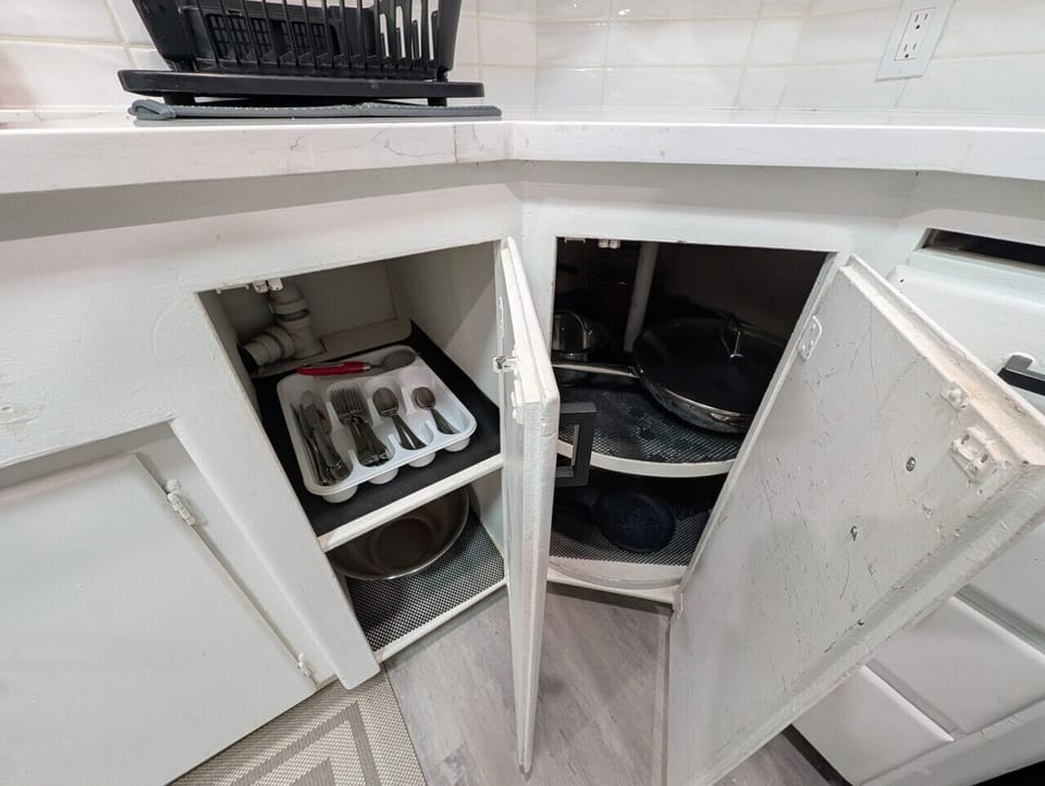 Kitchen utensils.