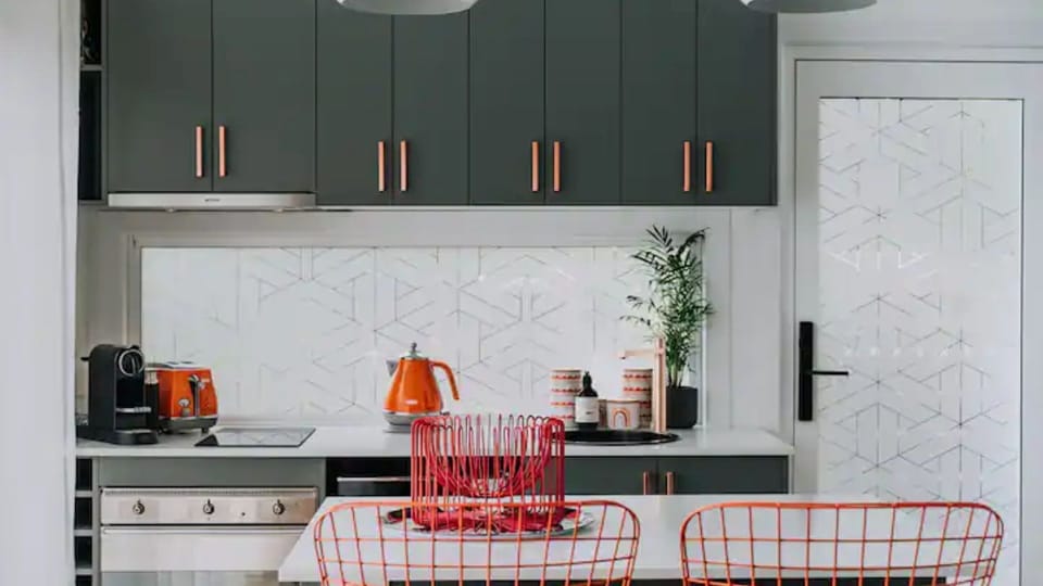 Retro aesthetics, modern recipes
