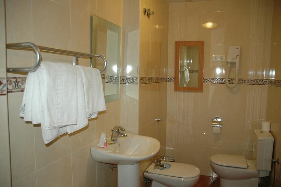 Free toiletries, hair dryer, towels