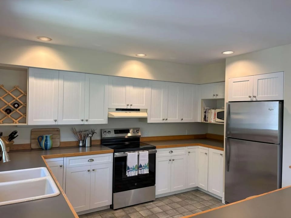 Kitchen Area-