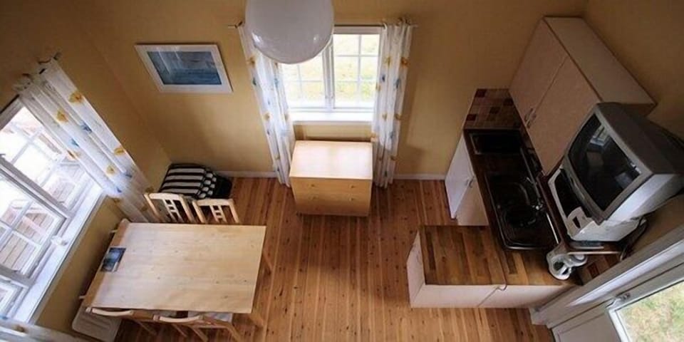 Cottage, 2 bedrooms (sheets/cleaning not included) | Individually furnished, cribs/infant beds