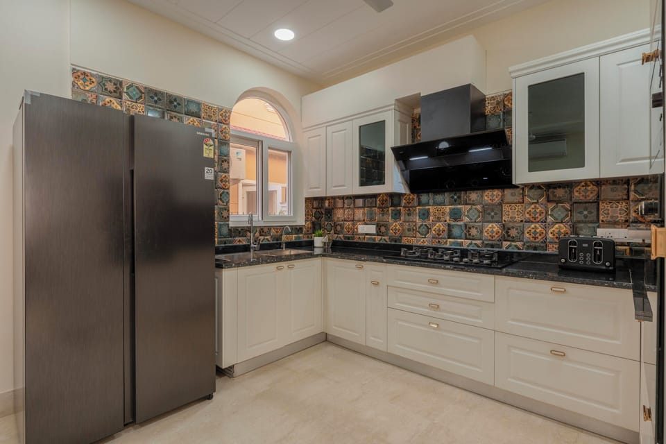 Villa, 4 Bedrooms, Private Pool | Private kitchen | Electric kettle, toaster, dining tables