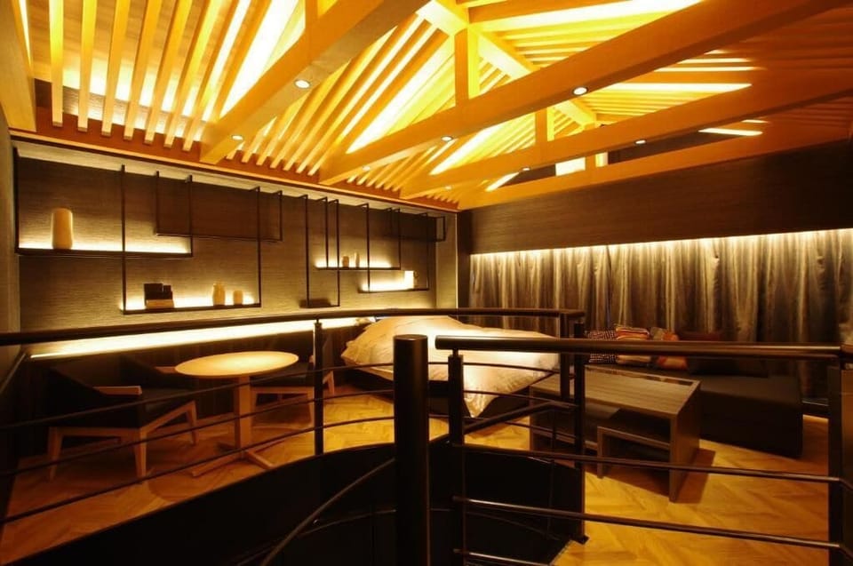 Deluxe Double Room, Smoking, Balcony | Free WiFi