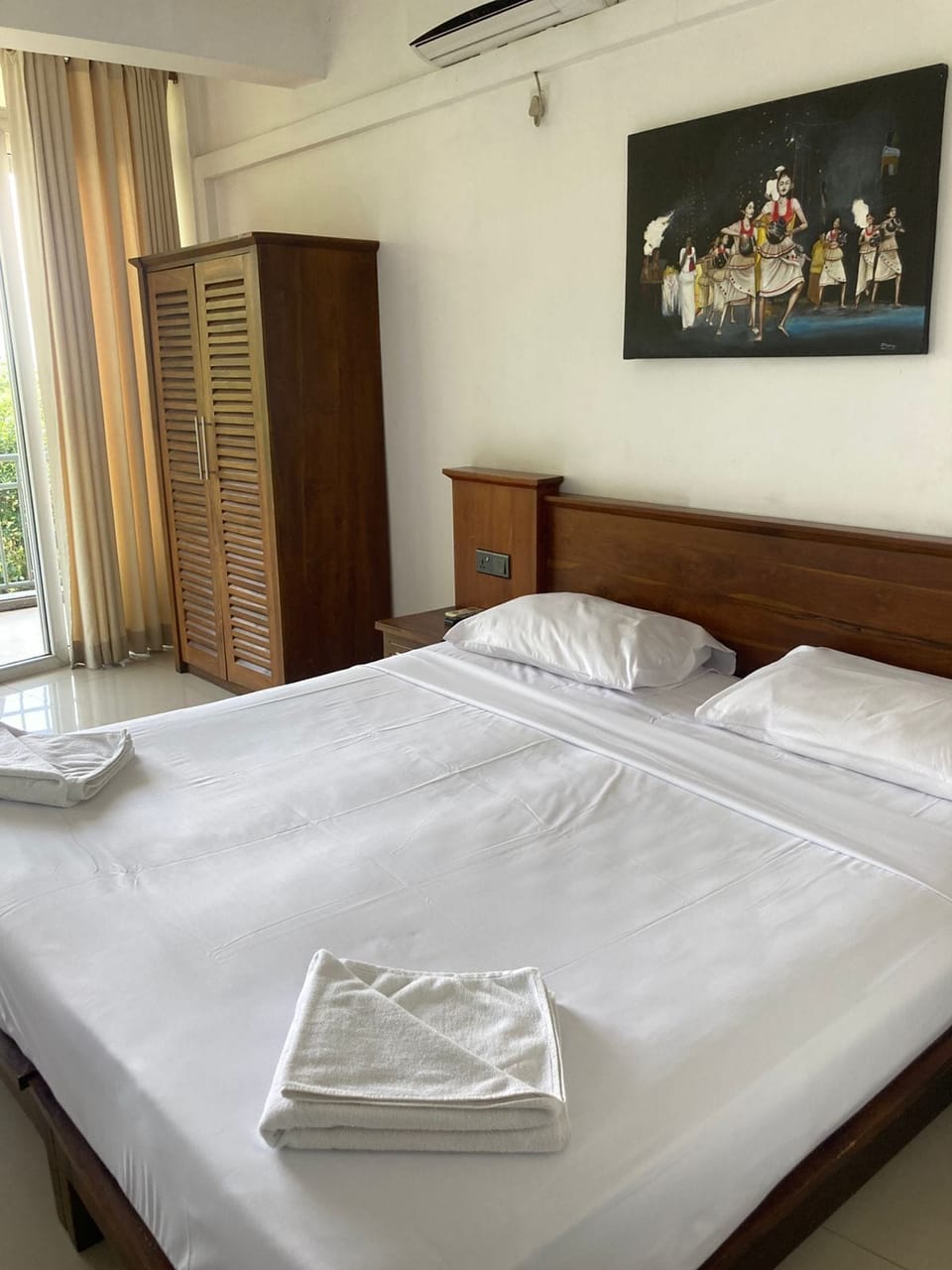 Superior Double Room, Balcony, Lake View | Desk, soundproofing, iron/ironing board, free WiFi