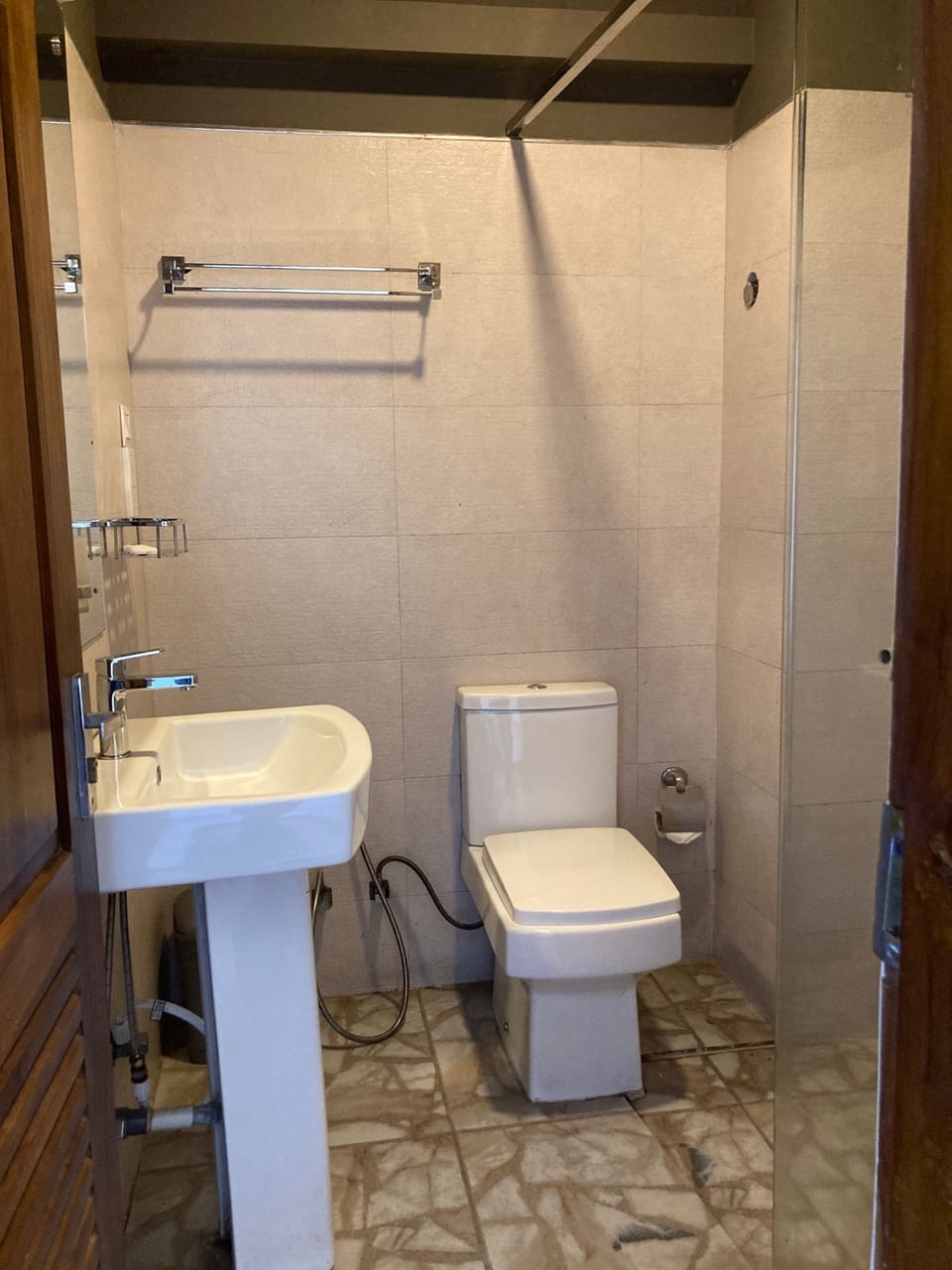 Standard Triple Room | Bathroom | Shower, towels, soap, toilet paper