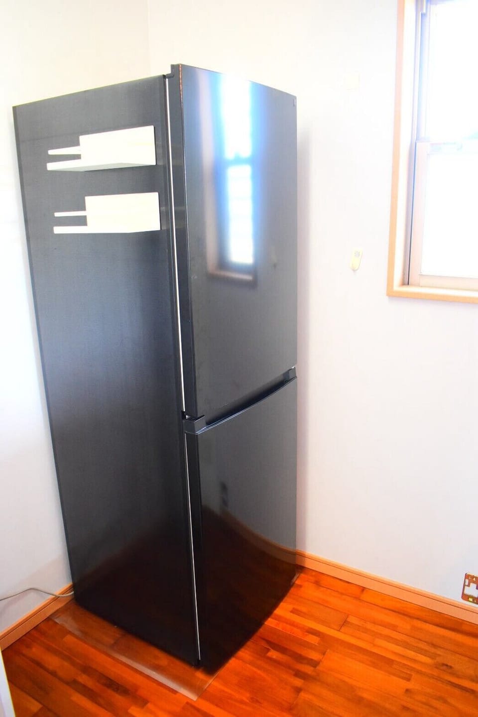 House | Private kitchen | Full-size fridge, microwave, stovetop, cookware/dishes/utensils