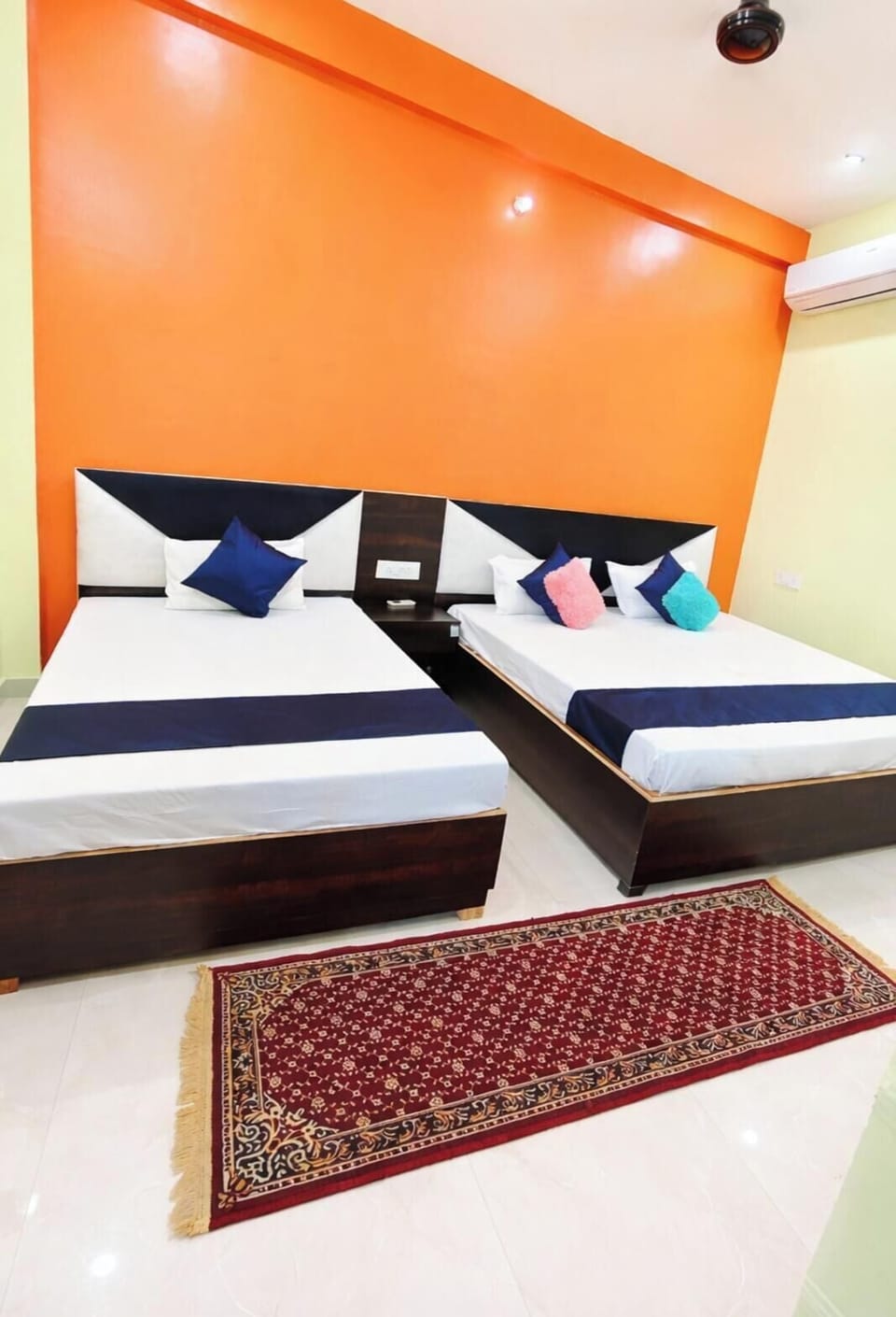 Family Double Room, Air conditioning | Hypo-allergenic bedding, desk, soundproofing, free WiFi