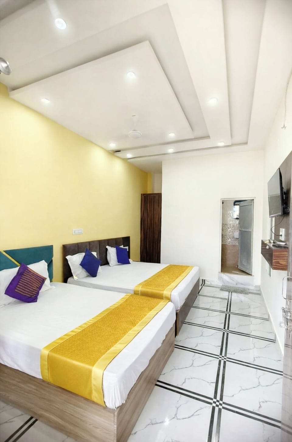 Family Double Room, Air conditioning | View from room
