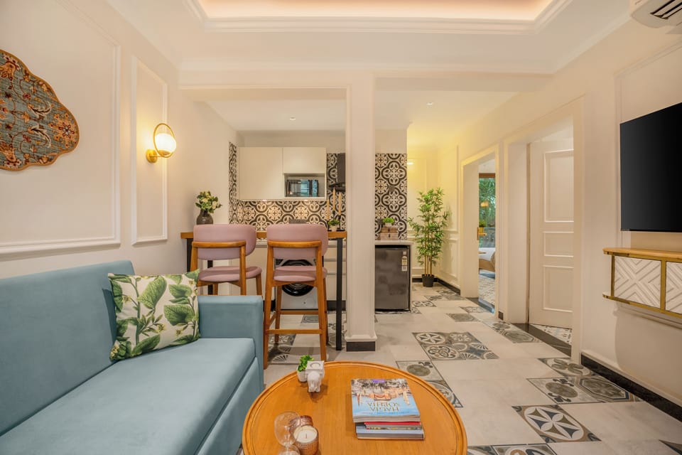 Apartment, 2 Bedrooms, Kitchenette, Beachside | Living area | 42-inch Smart TV with digital channels