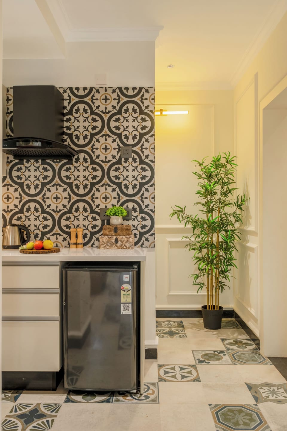Fridge, microwave, electric kettle, cookware/dishes/utensils