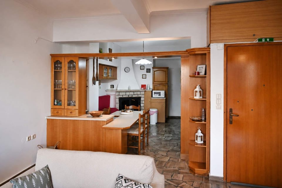 Open layout connecting living areas