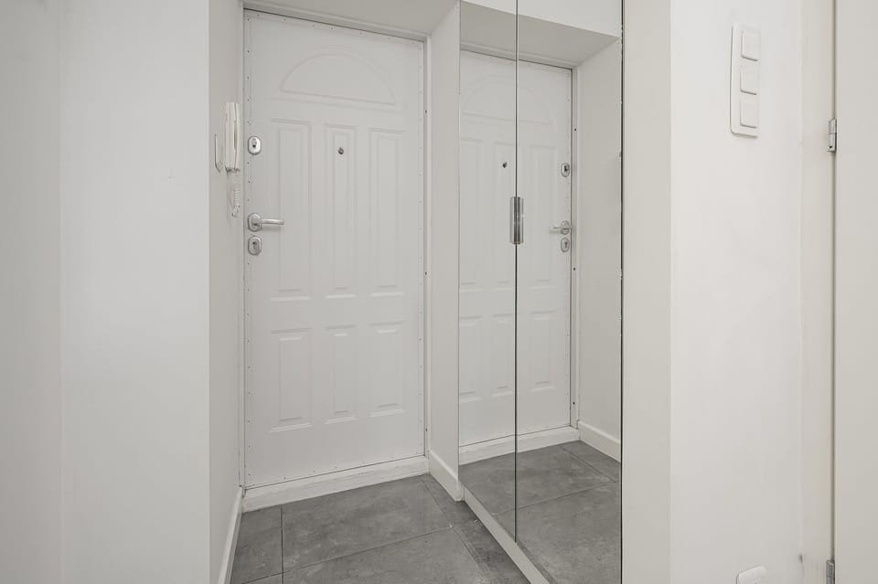 Comfort Apartment, City View | Cribs/infant beds, free WiFi, bed sheets
