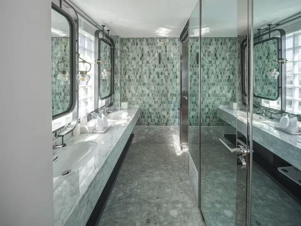 Double Room | Bathroom | Free toiletries, hair dryer, towels, soap