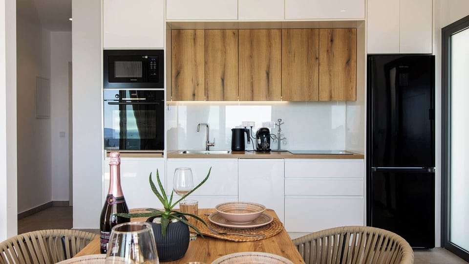 Comfort Apartment, Sea View | Private kitchen
