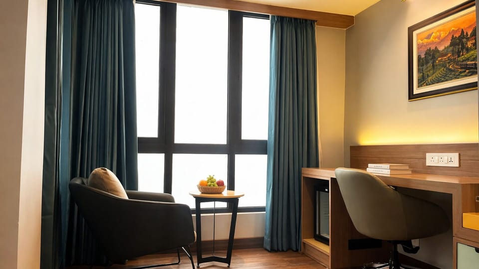 Executive Suite | Living area