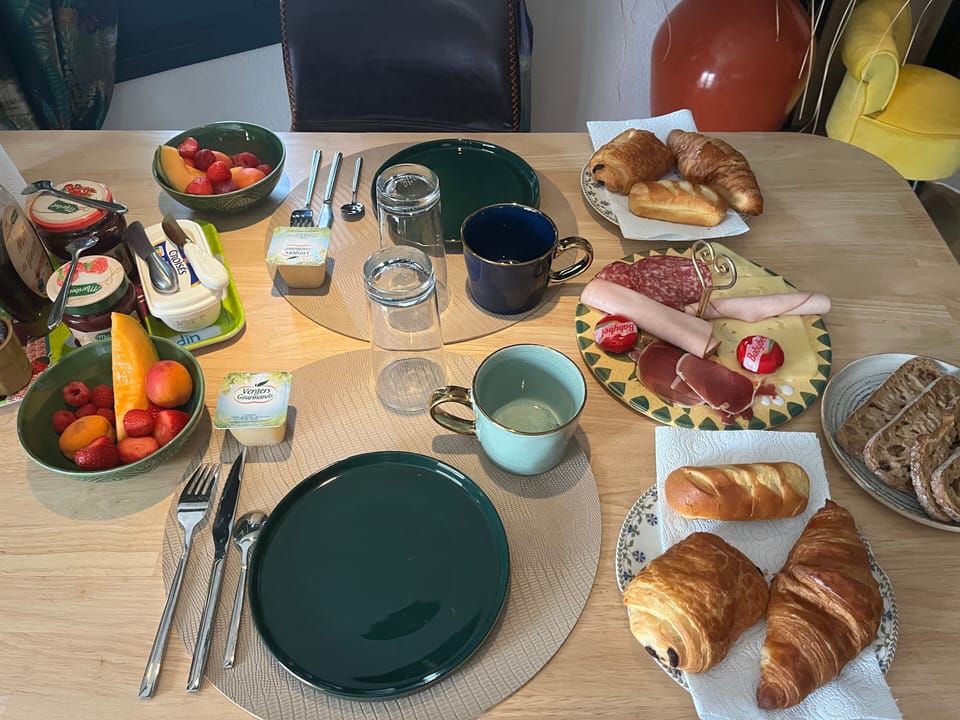 Breakfast meal