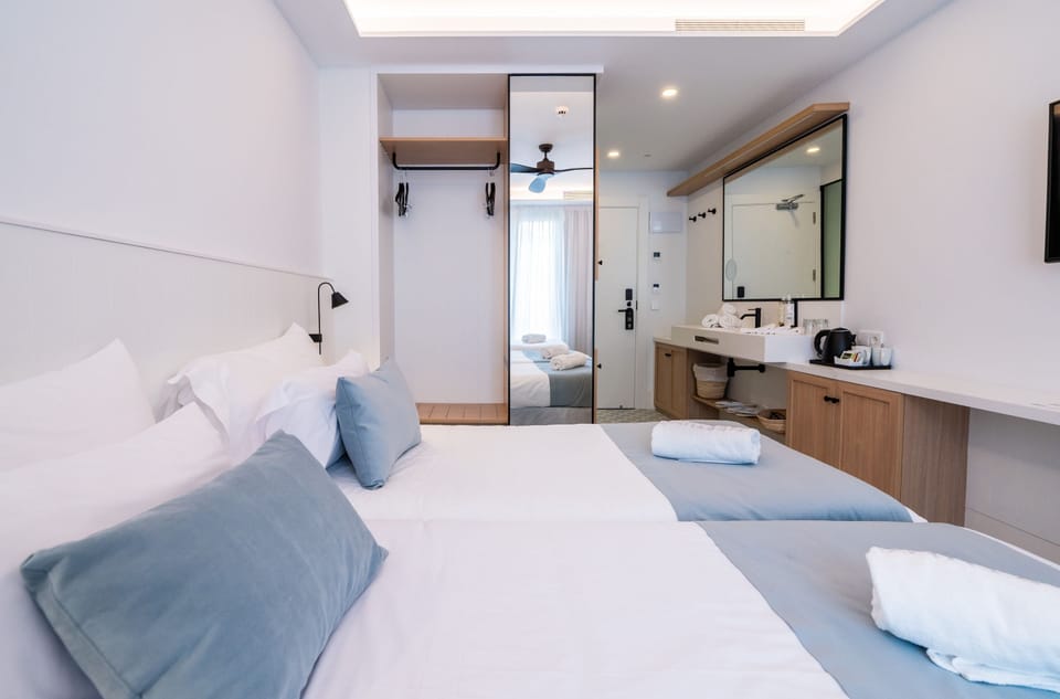 Premium bedding, in-room safe, desk, soundproofing