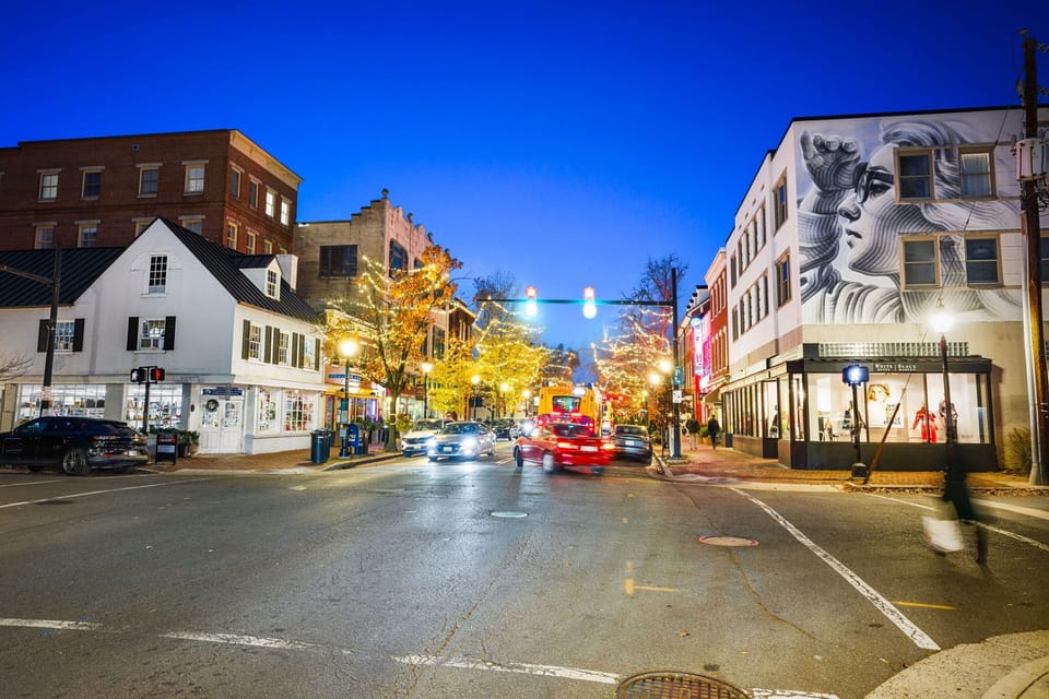 Old Town Alexandria comes alive at dusk