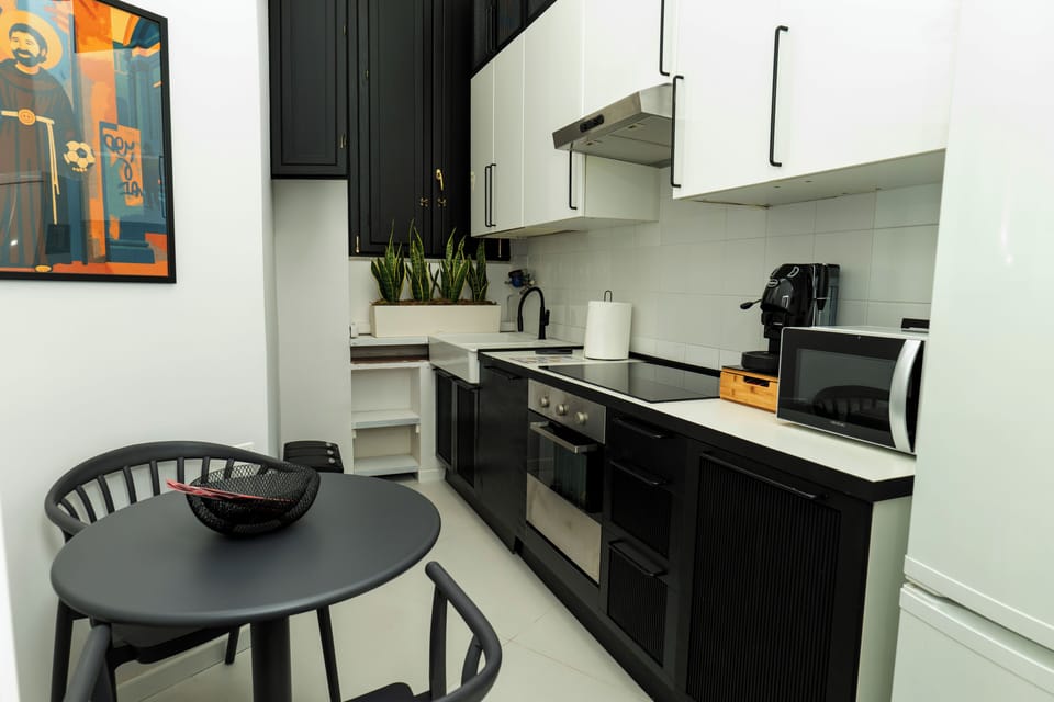 Standard Apartment, Balcony, Park View | Private kitchen