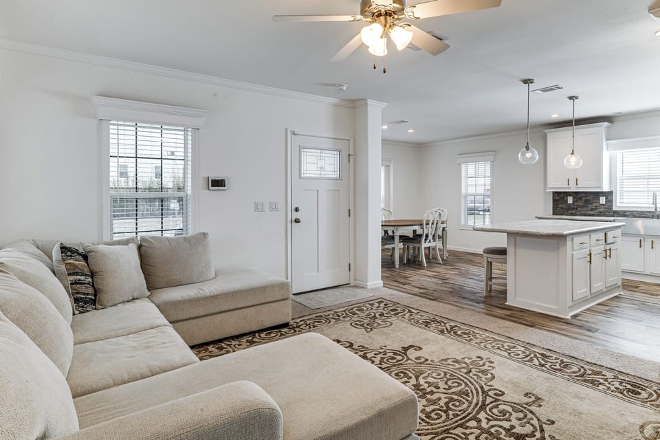 House (3 Bedrooms) | Front of property