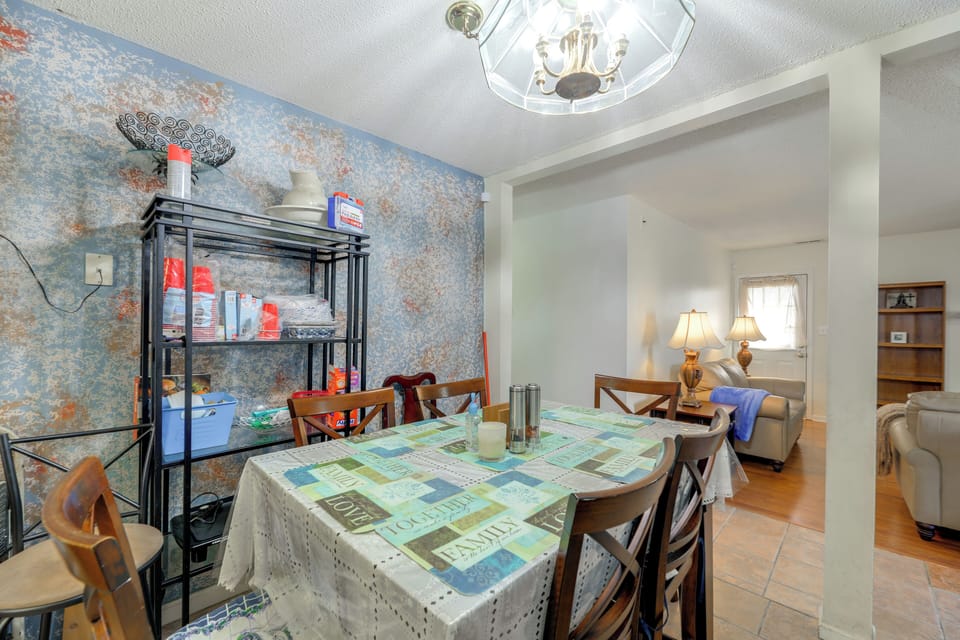 House (4 Bedrooms) | Interior