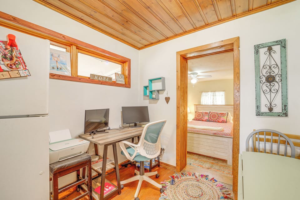 House (2 Bedrooms) | Interior