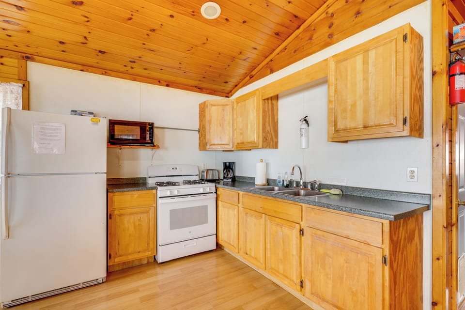House (2 Bedrooms) | Interior